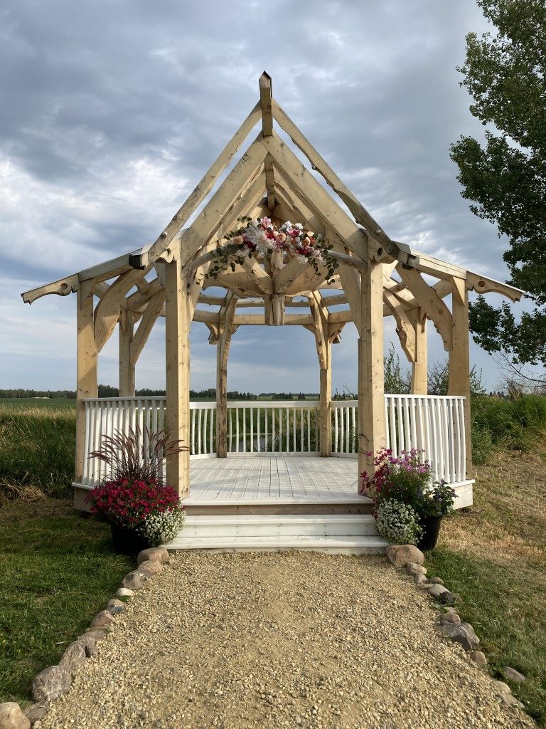 Ellis Nature Centre - Gazebo Wedding Setup